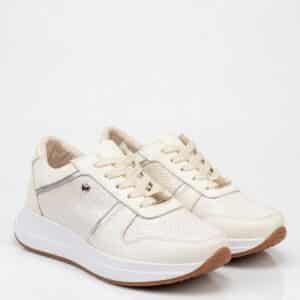 Tenis en cuero